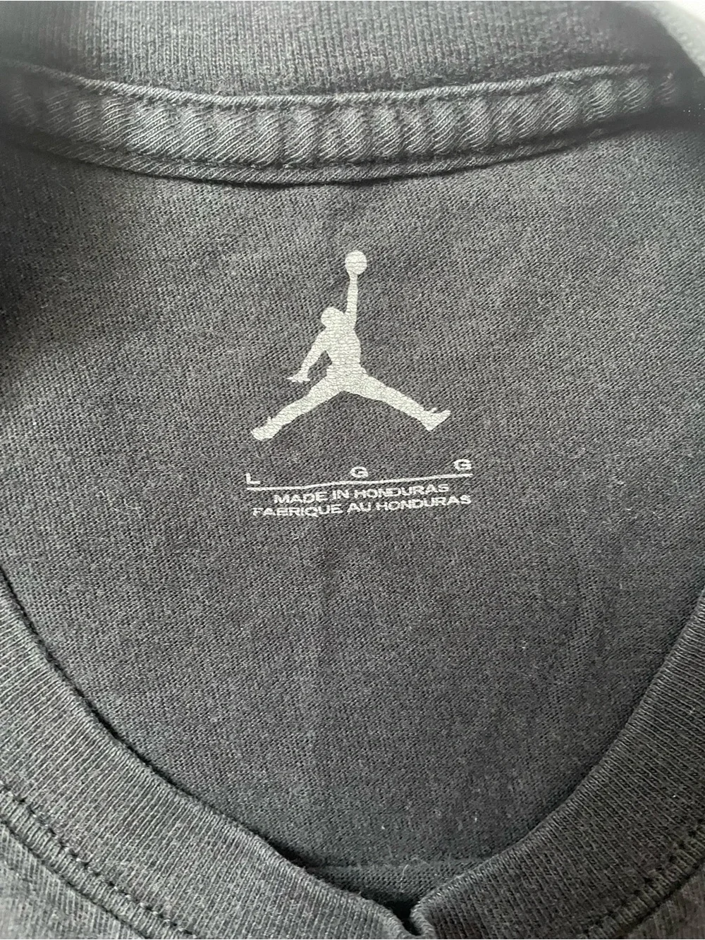 Vintage 90’s Air Jordan Men's Black Graphic T-Shirt